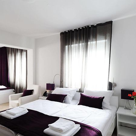 Garni Hotel Azur Ljubljana Eksteriør bilde