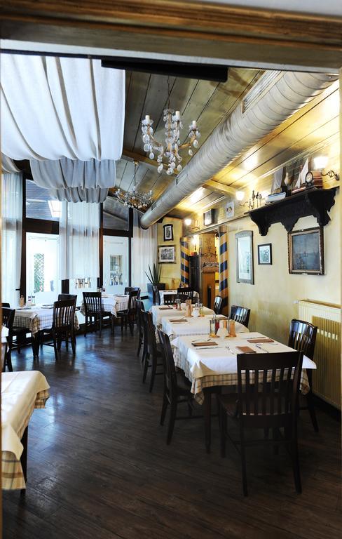 Garni Hotel Azur Ljubljana Eksteriør bilde