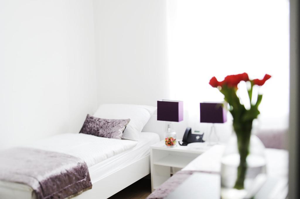 Garni Hotel Azur Ljubljana Rom bilde