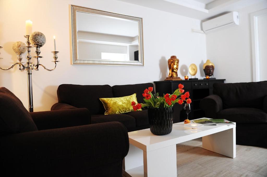 Garni Hotel Azur Ljubljana Eksteriør bilde